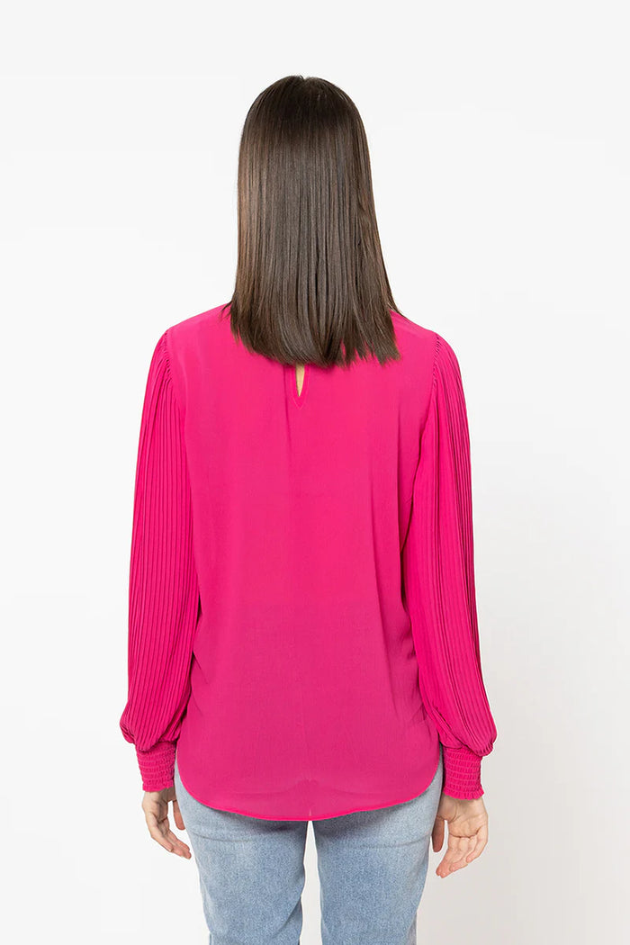 SEEKING LOLA WINSOME BLOUSE - HOT PINK