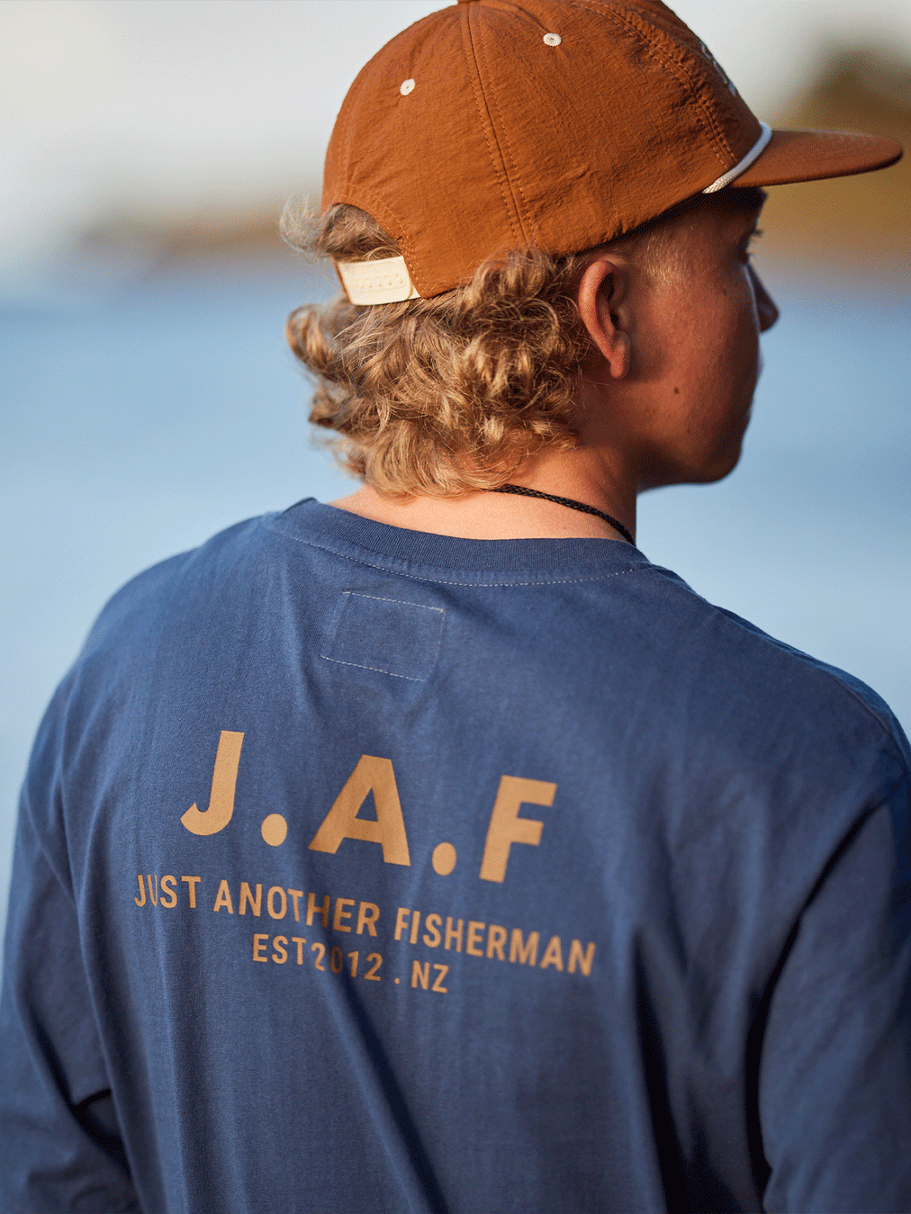 JUST ANOTHER FISHERMAN LOGO TEE - Dark Denim