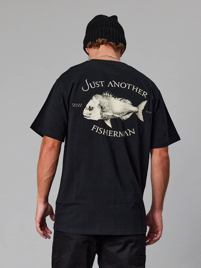 JUST ANOTHER FISHERMAN SNAPPER LOGO TEE - BLACK